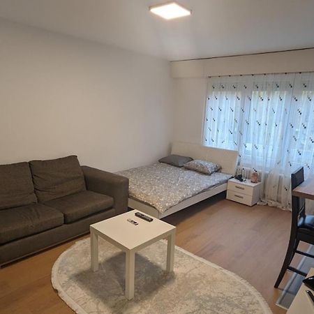 Studio Meuble Pour 2 - Proche De Montreux Esterno foto